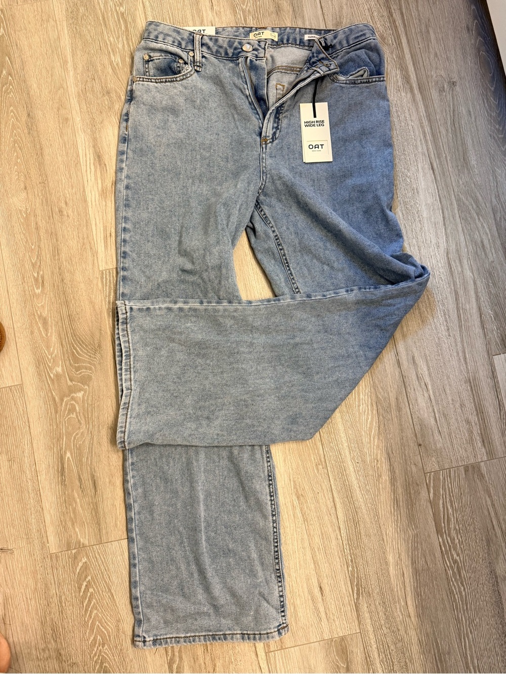 Oat New York Women's Light Wash Wide Leg Jeans (NWT 10/30)
